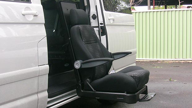 D-Tran Lowering Seat